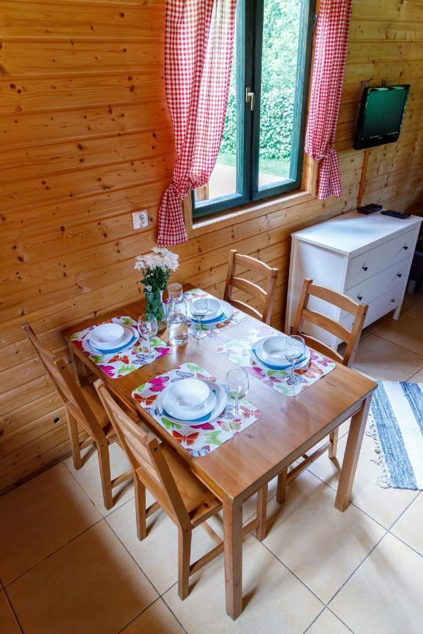 Pinia Villa Поберово Екстериор снимка
